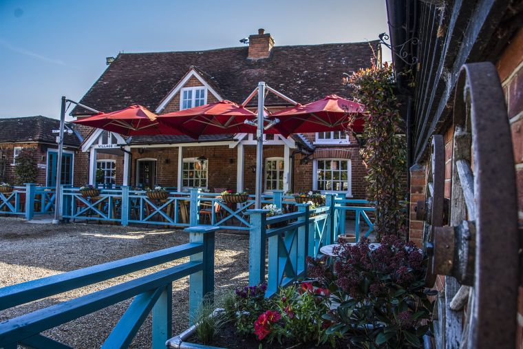 The Winning Post pub with rooms in Winkfield near Ascot & Windsor